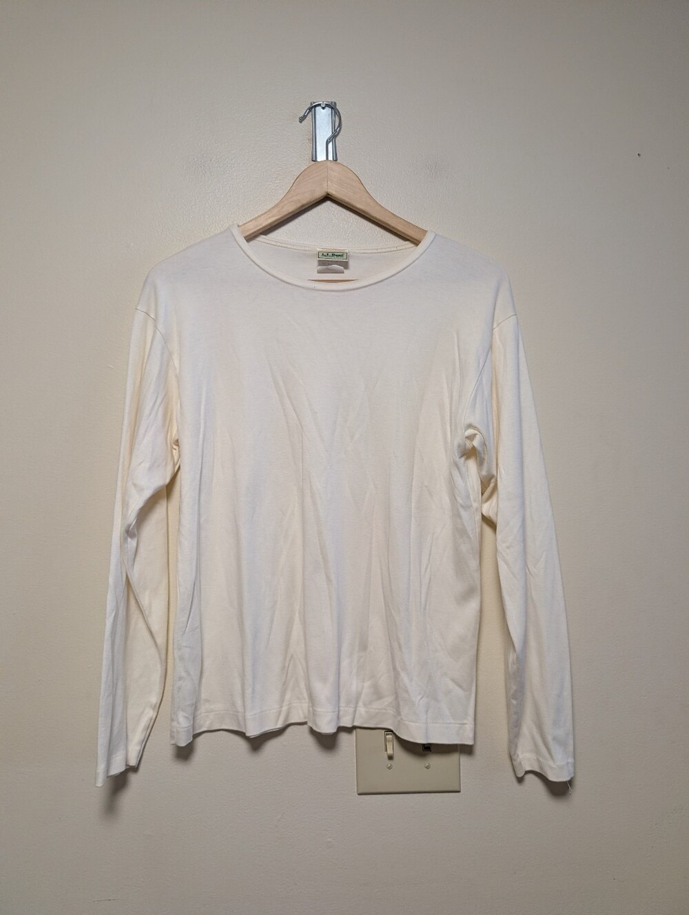 L.L.Bean Made in USA Pima Cotton Long Sleeve Tee Medium Ivory